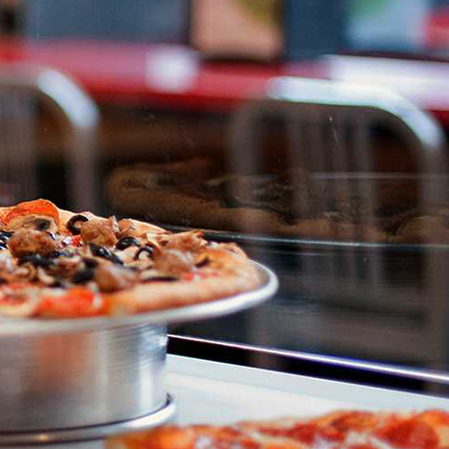 portland-pizza-delivery-from-roventes-pizzeria-in-portland-or